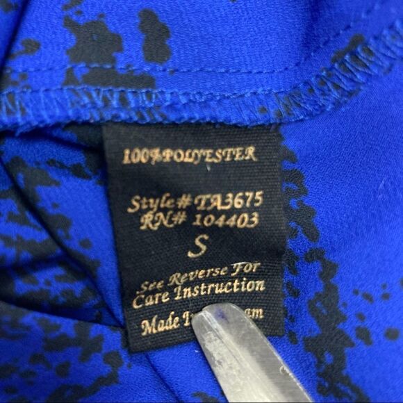 MINE Women’s Top Blue & Black Sleeveless Size Small - Picture 5 of 7